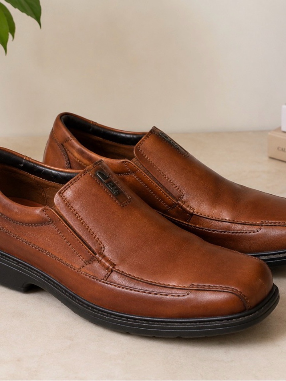 Source Unknown Men's Brown Leather Slip-On Loafers